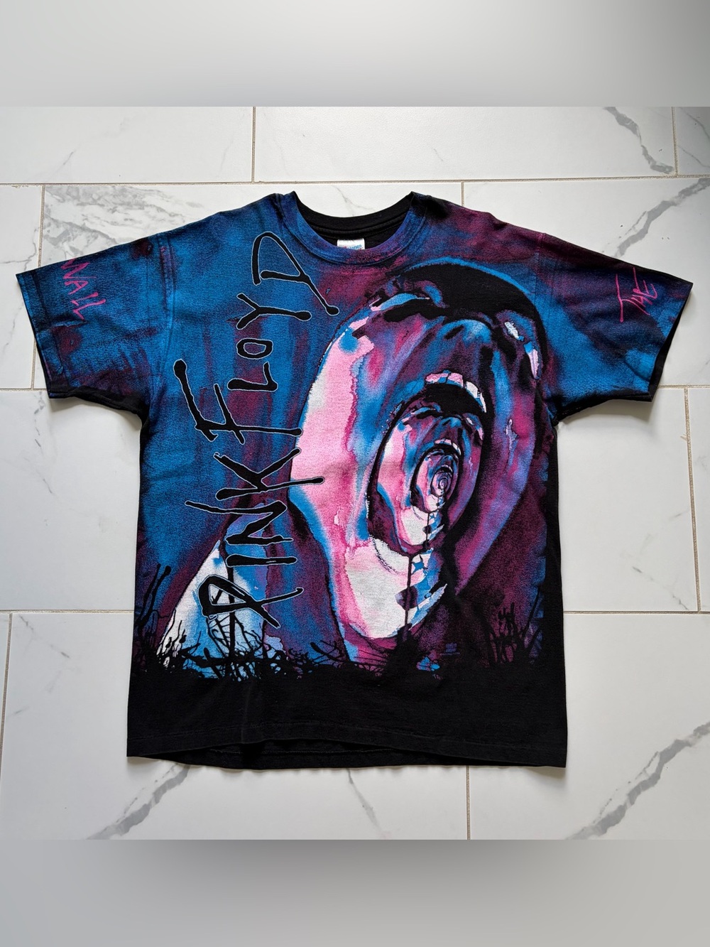Vintage 1994 Pink Floyd The Wall All Over Print T Shirt Tee Size XL Blue Pink